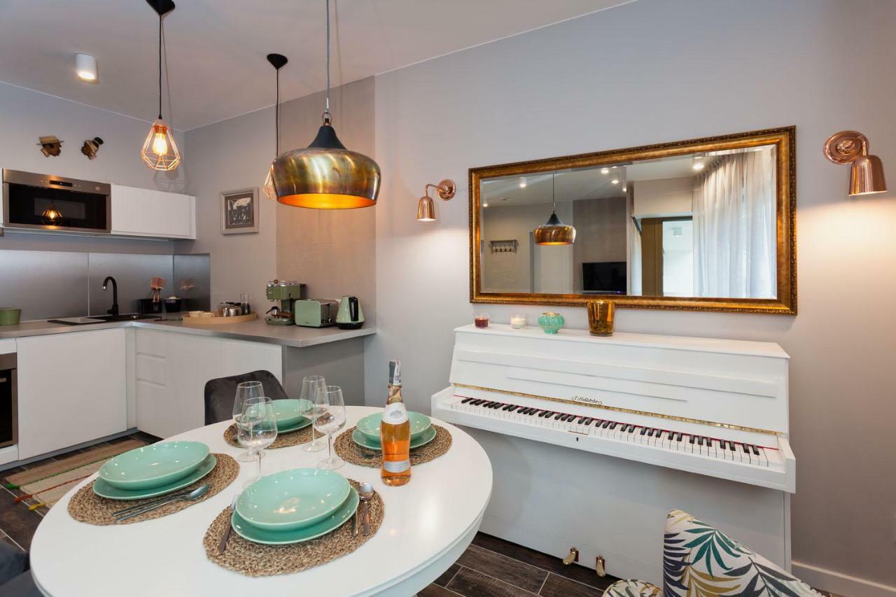 City Of The Kings Piano Apartment クラクフ エクステリア 写真